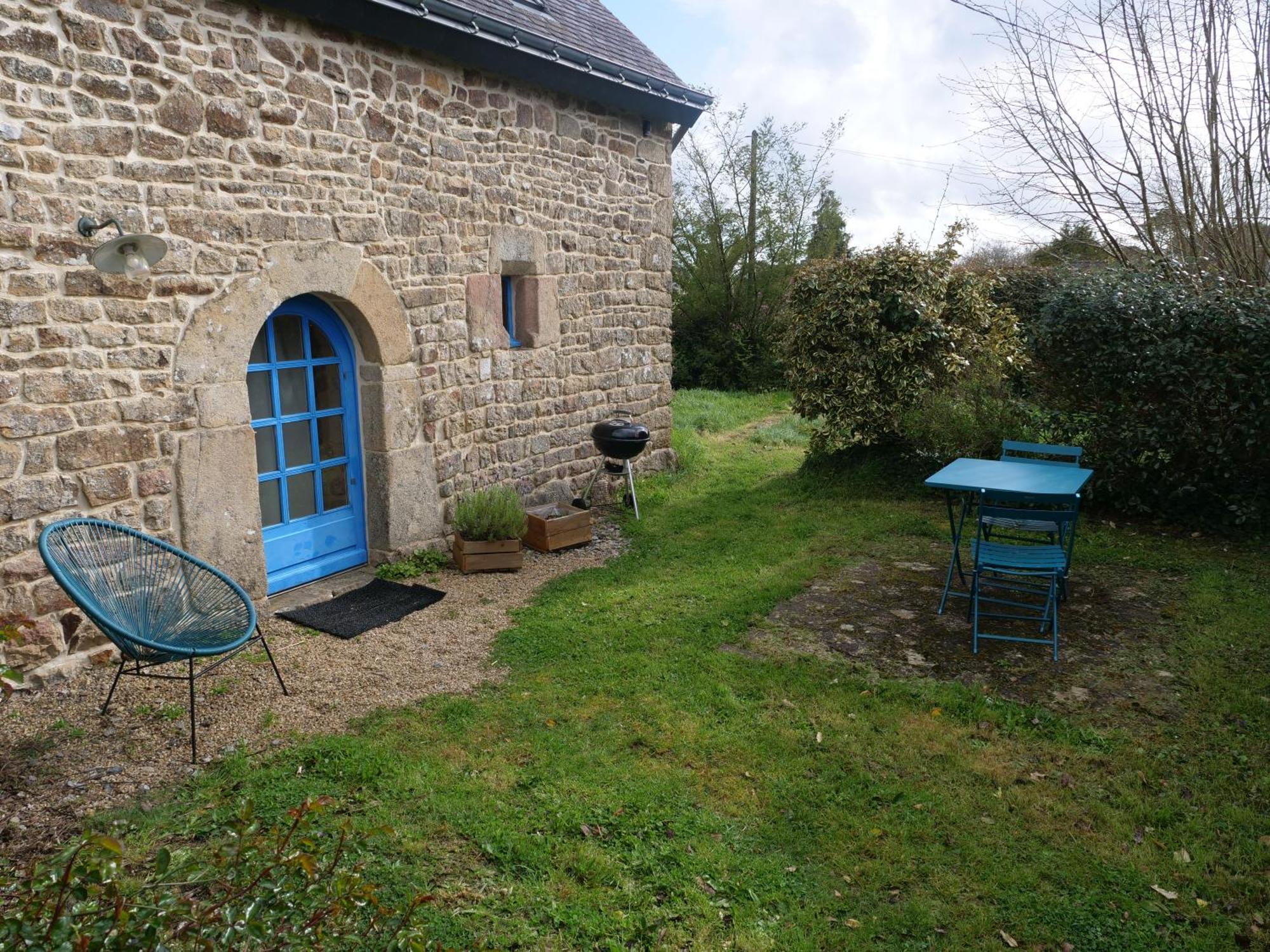 Gite De L'Hirondelle Bleue Brech Esterno foto